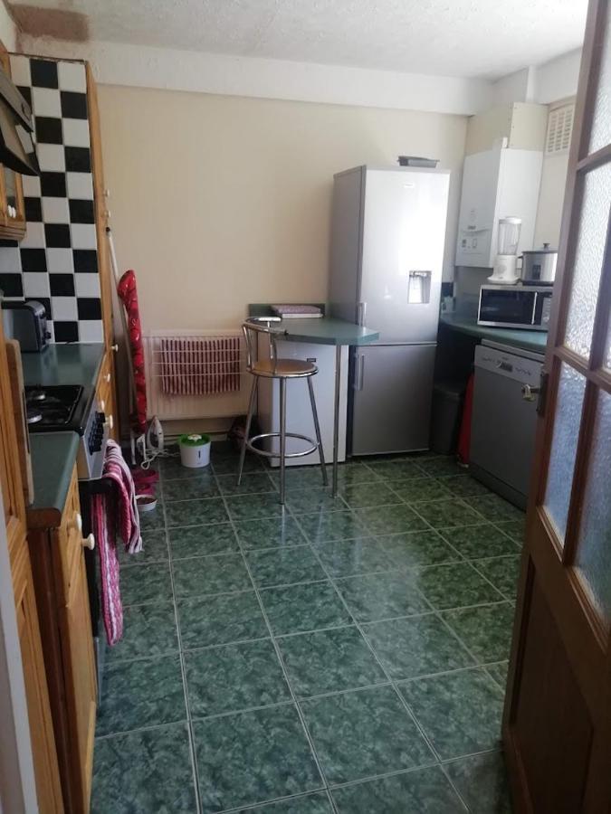 Cozy Loft In Bushey, 20 Mins By Train To Euston London Apartment Bagian luar foto